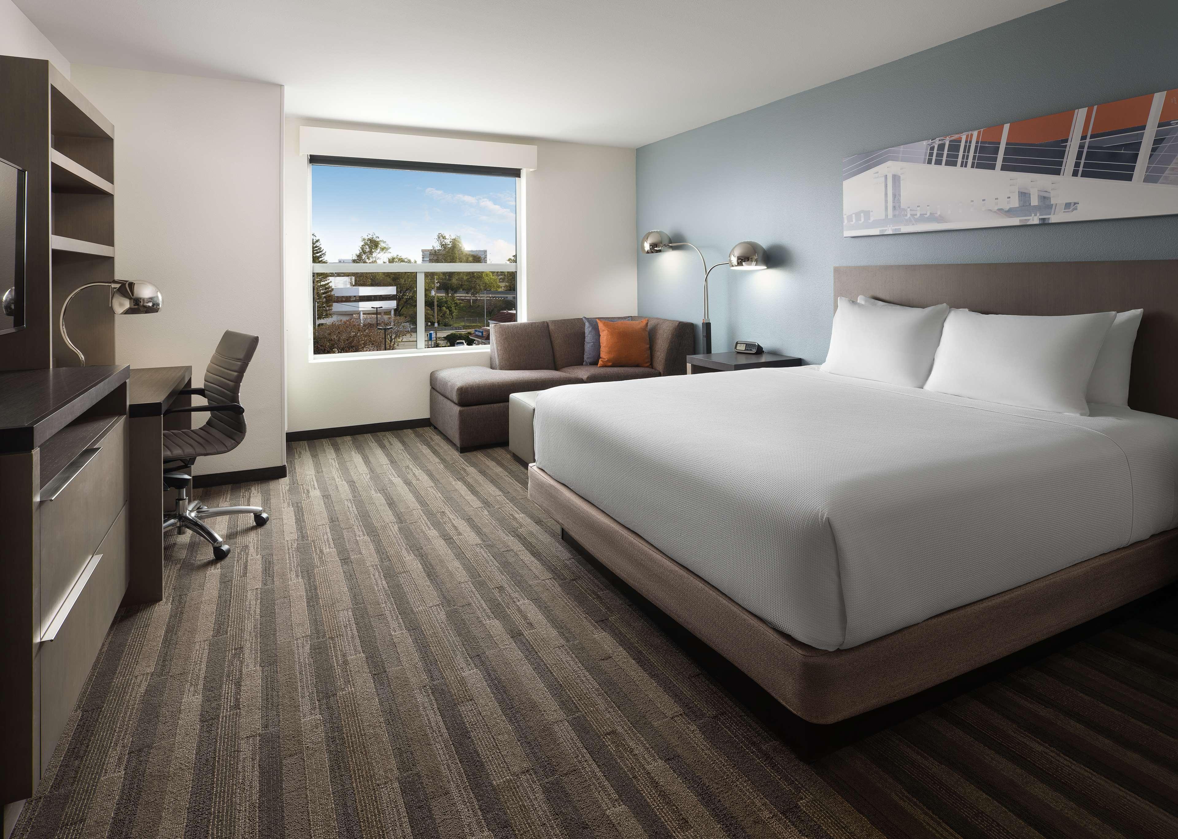 Hyatt House San Jose Airport Hotel Bagian luar foto