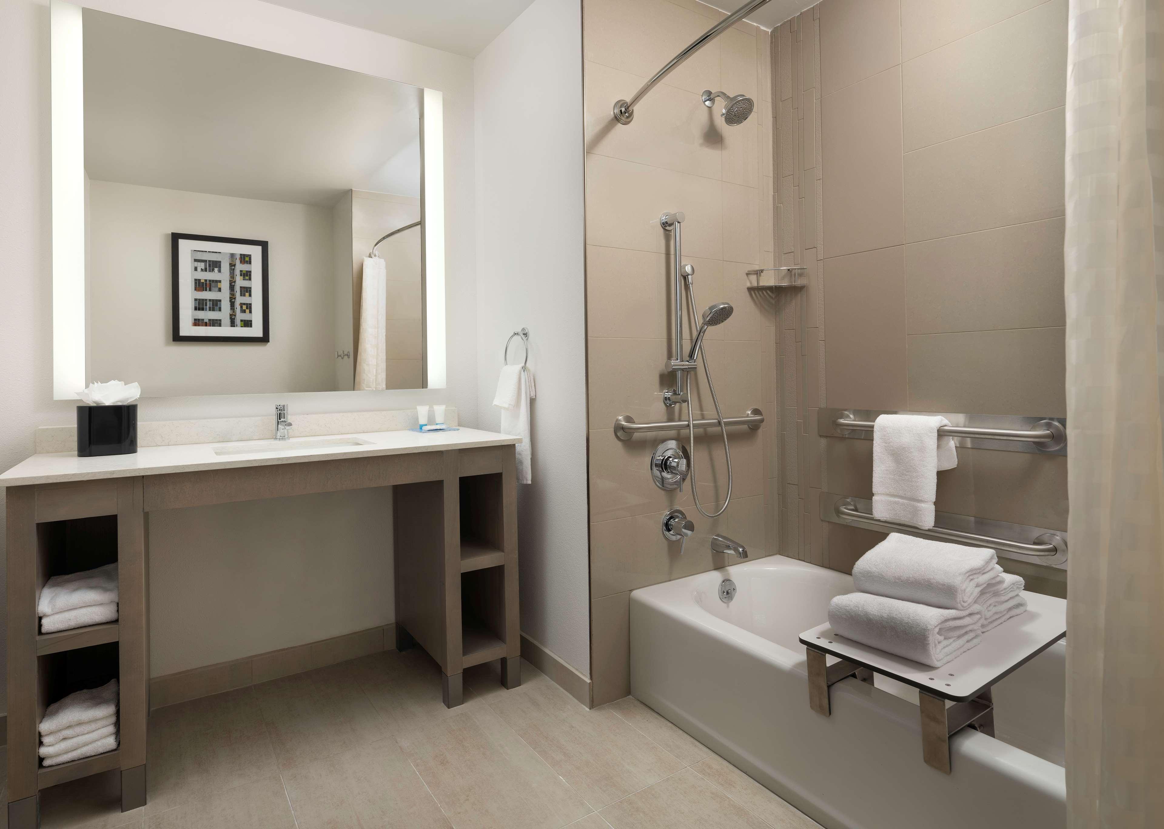 Hyatt House San Jose Airport Hotel Bagian luar foto