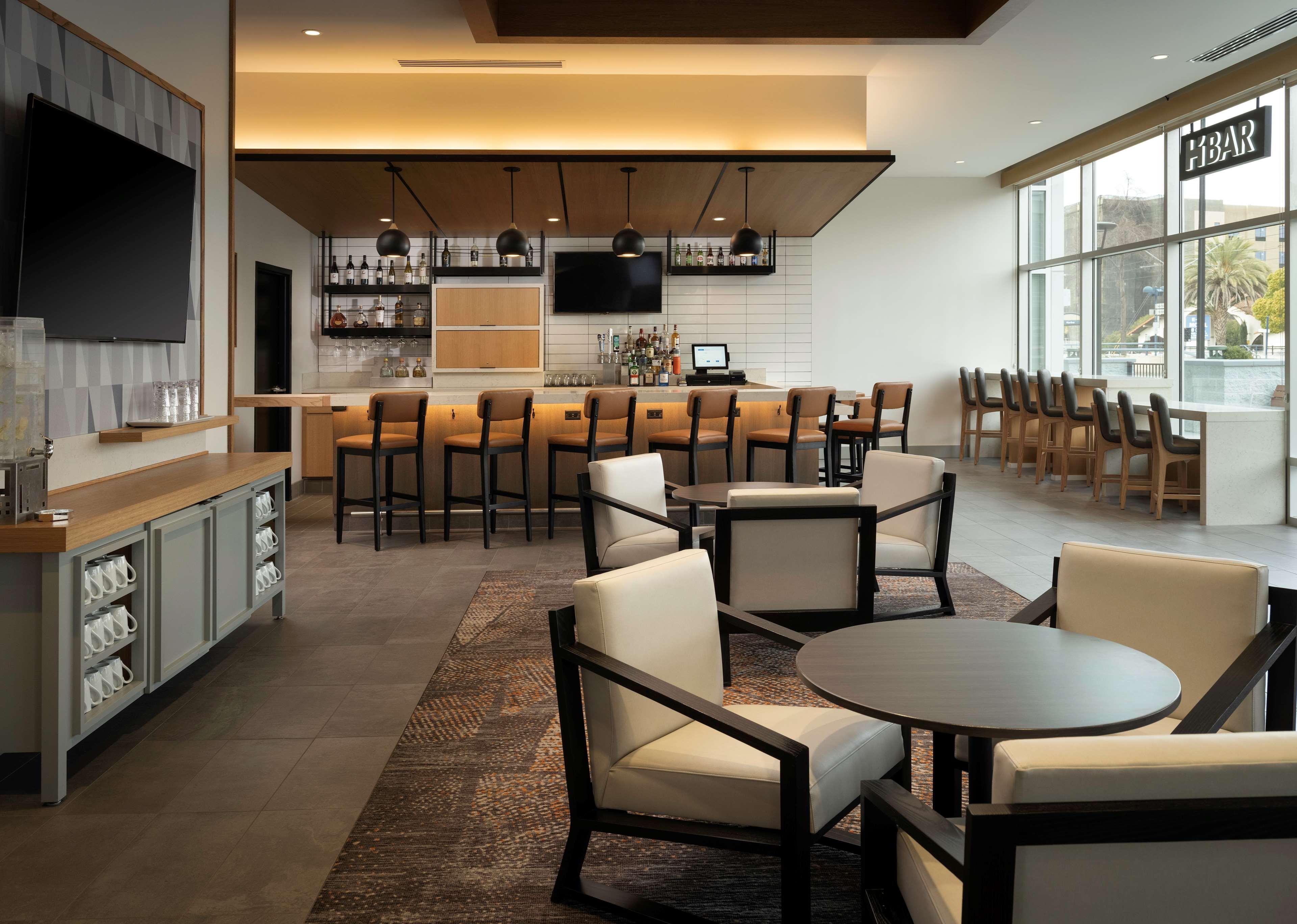 Hyatt House San Jose Airport Hotel Bagian luar foto