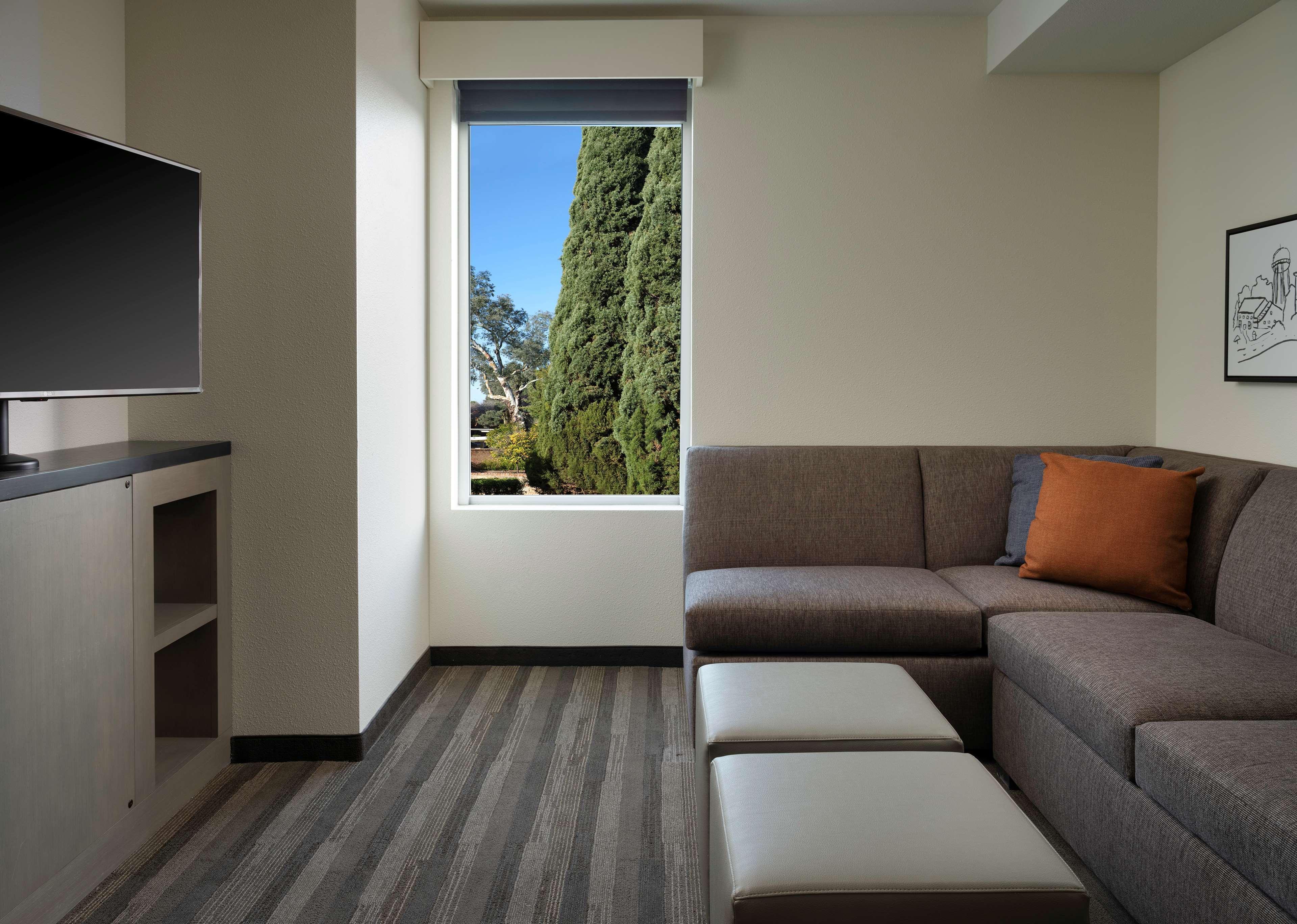 Hyatt House San Jose Airport Hotel Bagian luar foto
